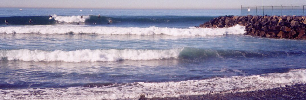 Carlsbad Jetty good for surf, not fish 12/11/2004 