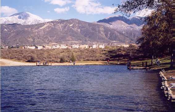 Wide view of Yucaipa Regional Park upper lake, 12/23/2002