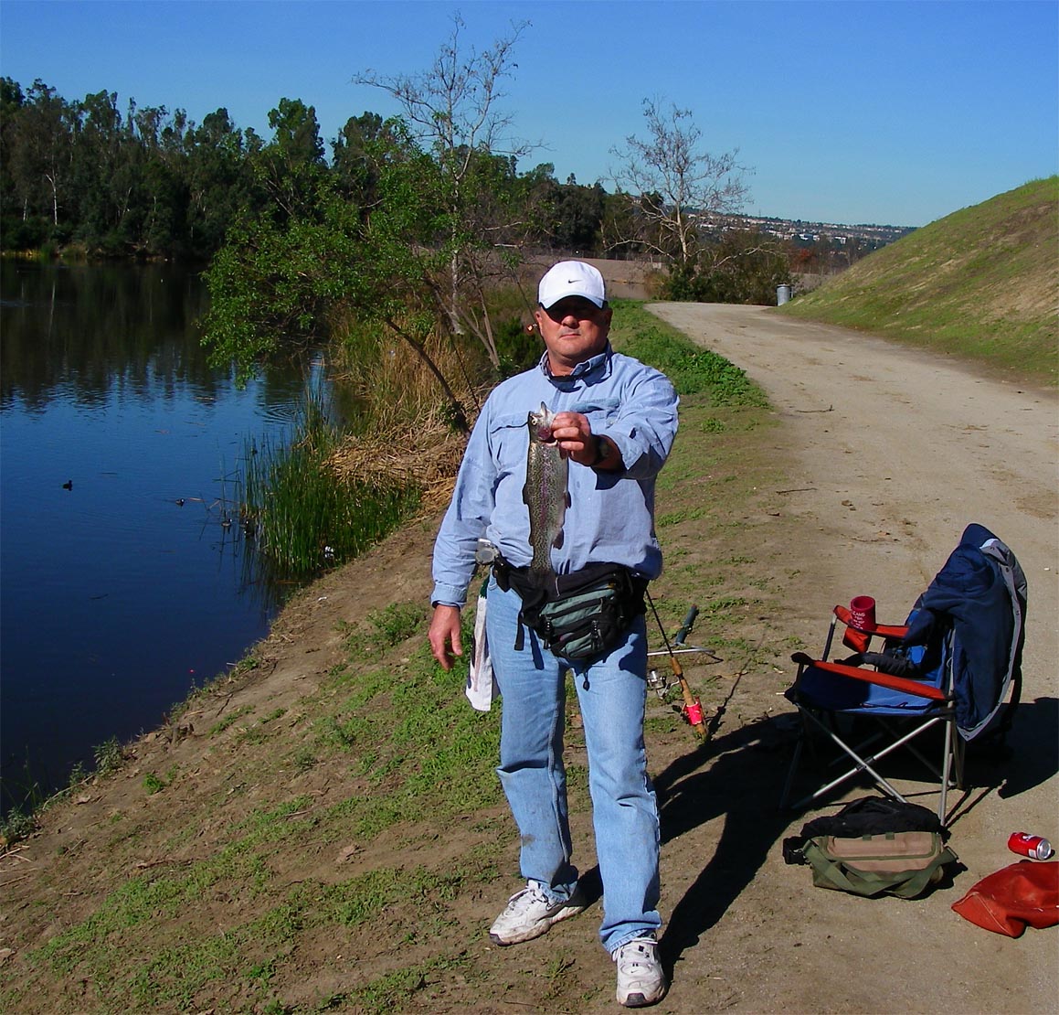 Mike Dufish lands 2lb class rainbow trout from Laguna Niguel Lake while using an inflated nightcrawler 1/12/2011