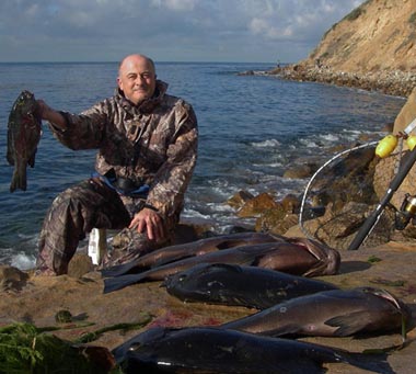Mike Dufish with six opaleye from Palos Verdes January 2020