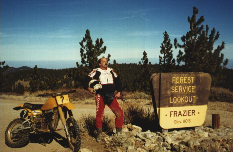 Dufish and his '81 YZ465 atop Frazier Mountain, 1/2000