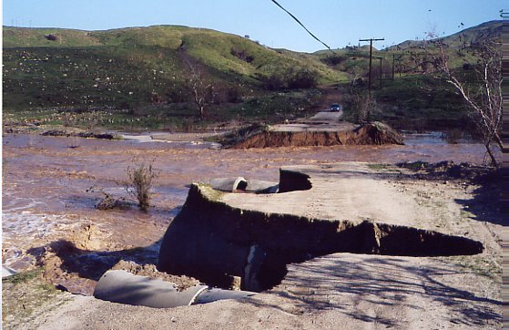 Hermano Road in Temescal Valley washed away, 01/2005