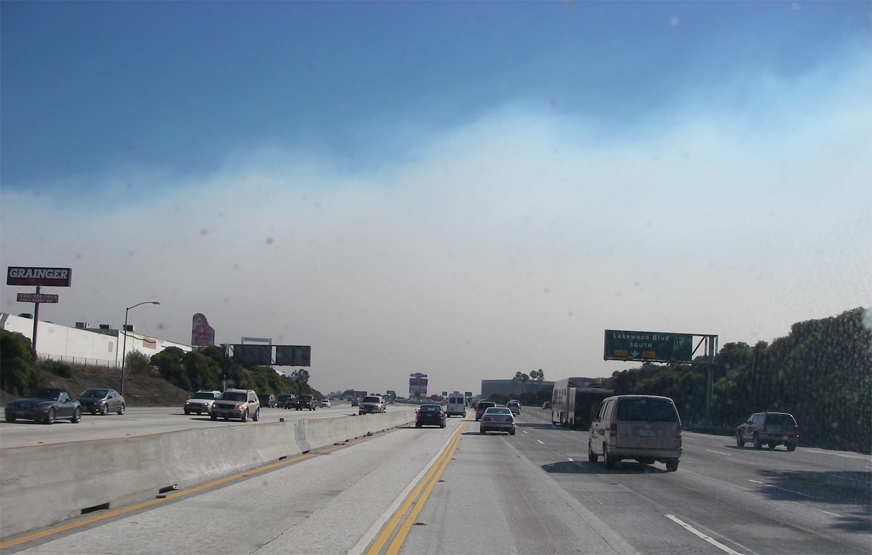 Smoke from Santa Ana Canyon blowing across the 405 in Long Beach on fire day 11/15/2008