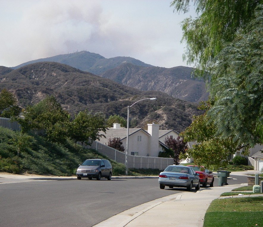 Santiago Fire 10/24/07 over Santiago Peak, Santa Ana Mountains, as seen from my driveway