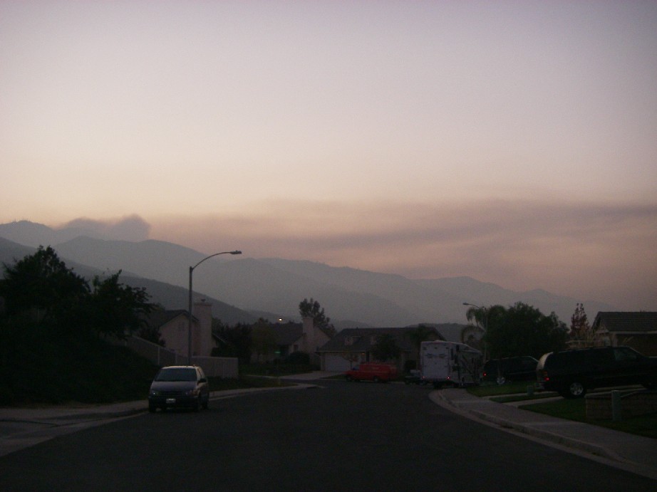 Santiago Fire still burning 11/1/07
