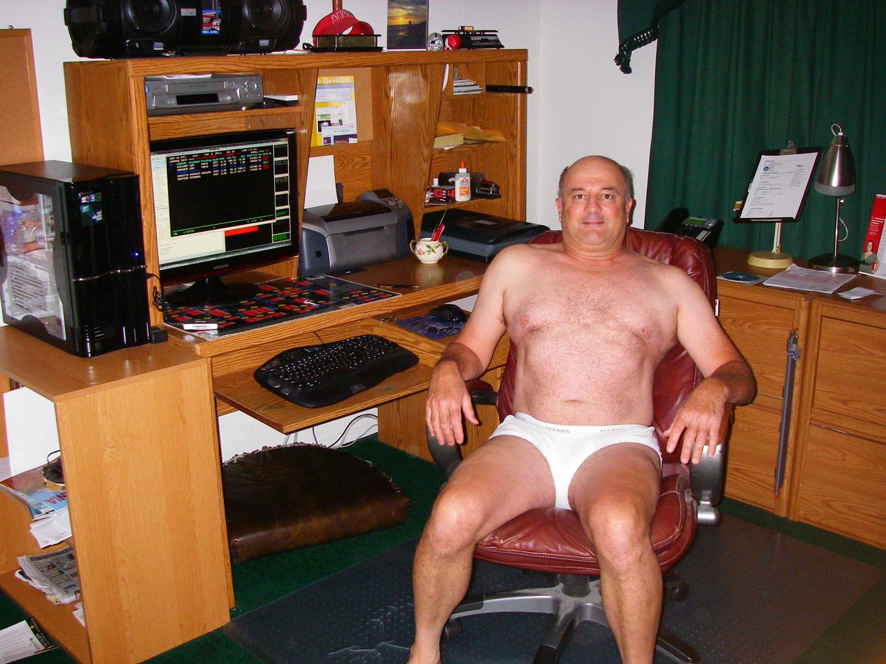 Mike Dufish working from home 8/26/2012