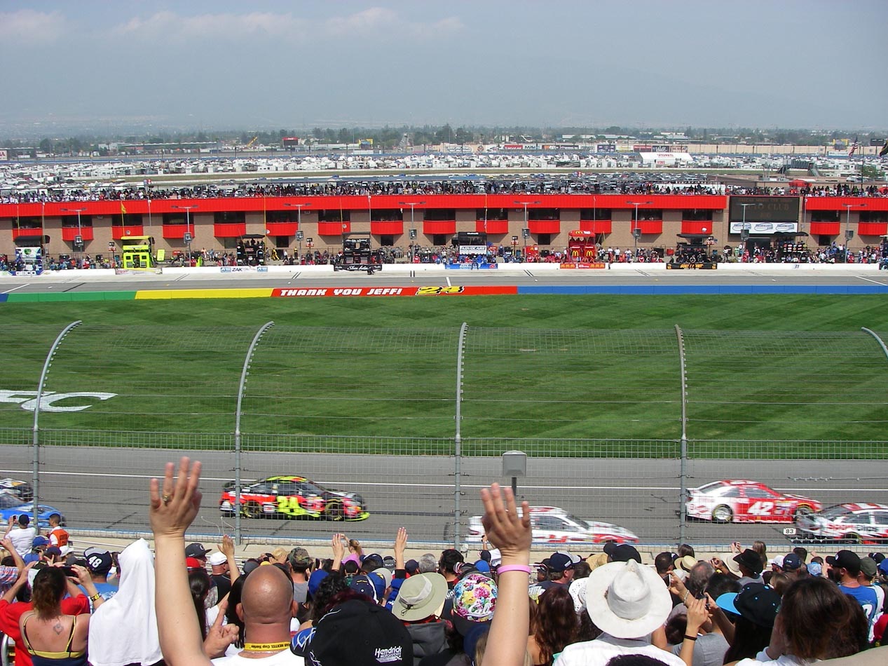 Had a gas with Dan and Scott at the Auto Club 400 3/22/2015